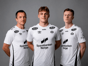 Hovedbilde Heimedrakt 2026 – vaksen